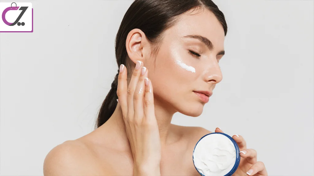 چگونه می‌توان از سی‌سی کرم در کنار روتین پوستی استفاده کرد؟