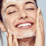 فوم شستشو آبرسان و ترمیم‌کننده پوست آنوا مدل Pdrn Hyaluronic Acid Moisturizing Cleansing Foam حجم 150 میل - Image 2